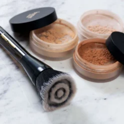 LumiMatte Blurring Finishing & Setting Powder In Porcelain / Light -Butter London Store lumimatte blurring finishing setting powder in porcelain light 943072